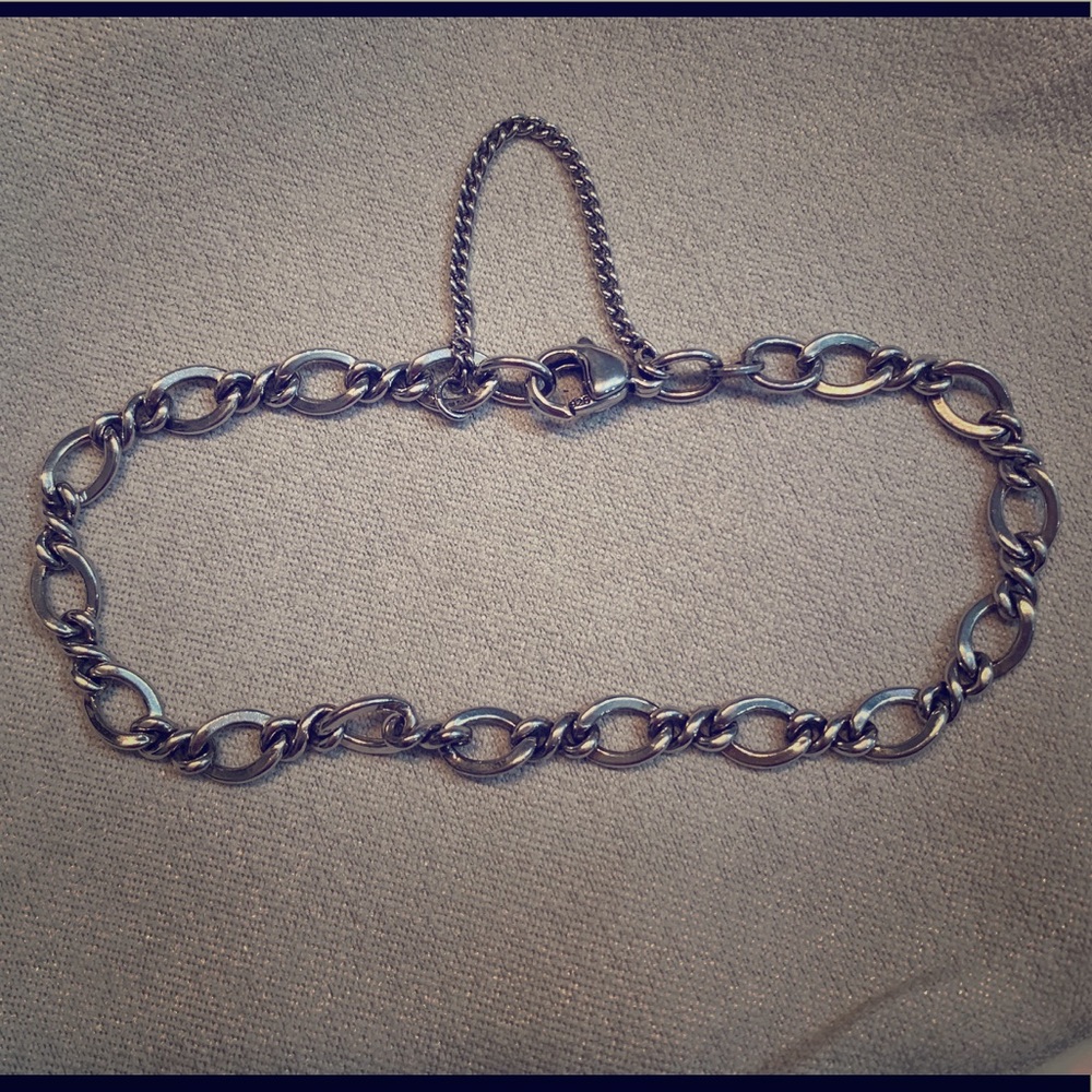 James Avery Medium Twist Charm Bravelet